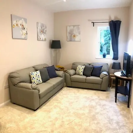 Private 1St Floor Apartment - Perfect For Port Of Dover, Eurotunnel And Short Stays Exterior photo