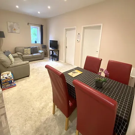 Private 1St Floor Apartment - Perfect For Port Of Dover, Eurotunnel And Short Stays Exterior photo