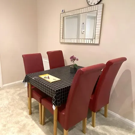 Private 1St Floor Apartment - Perfect For Port Of Dover, Eurotunnel And Short Stays Exterior photo