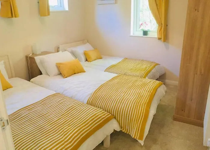 Private 1St Floor Apartment - Perfect For Port Of Dover, Eurotunnel And Short Stays